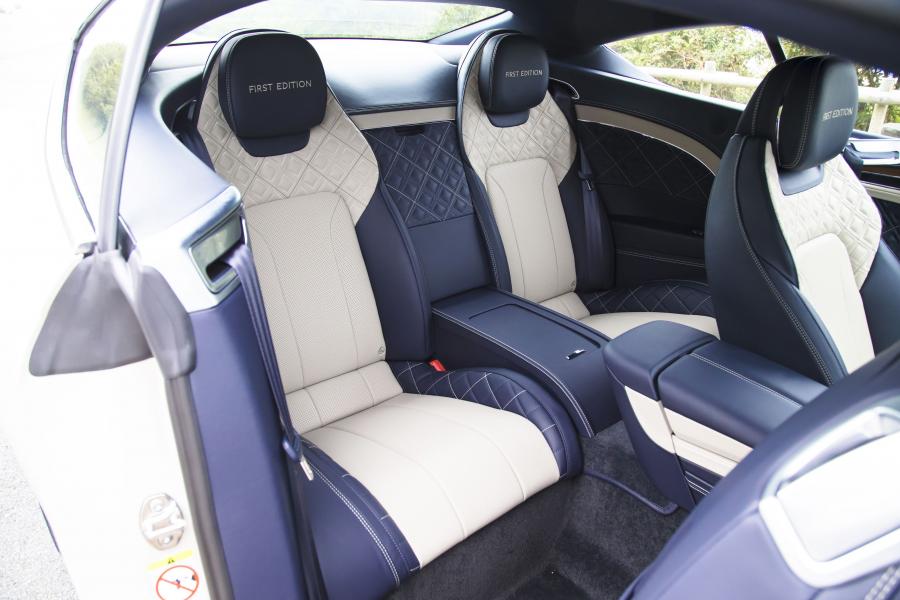 Интерьер Bentley Continental GT First Edition 2018 года  (JP) (фото 16 из 19)
